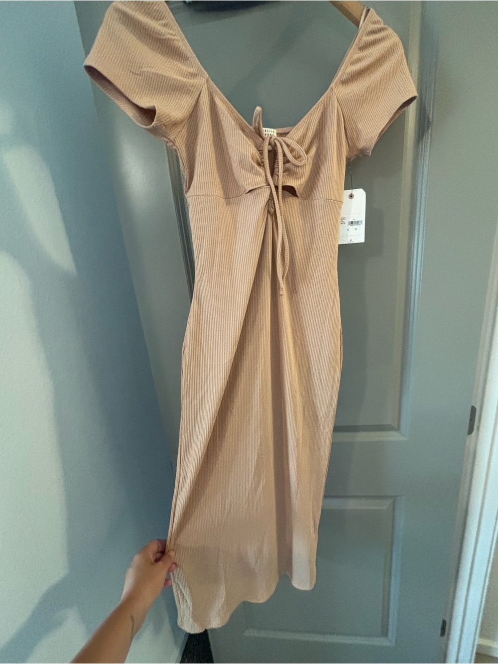 Women’s Tie-Front Ribbed Midi Dress - Nude